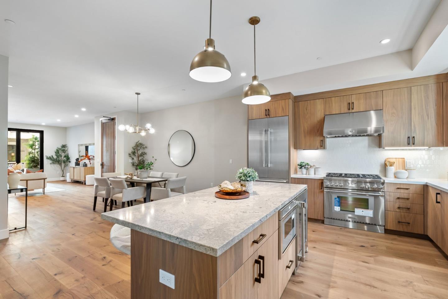 Detail Gallery Image 24 of 53 For 221 Hope St, Mountain View,  CA 94041 - 2 Beds | 2/1 Baths