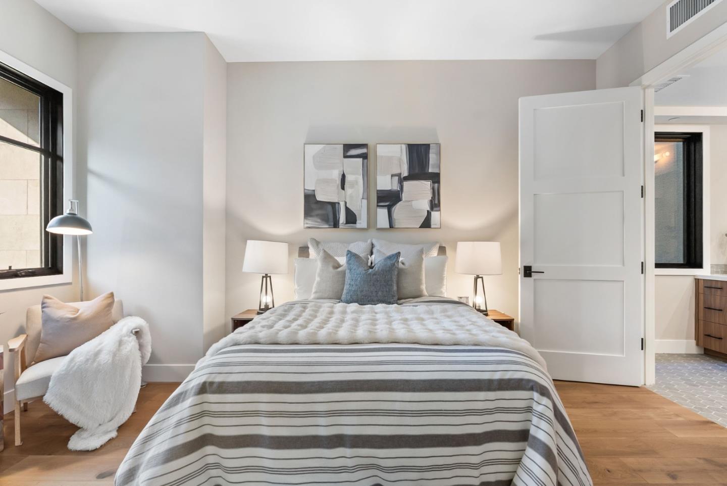 Detail Gallery Image 30 of 53 For 221 Hope St, Mountain View,  CA 94041 - 2 Beds | 2/1 Baths