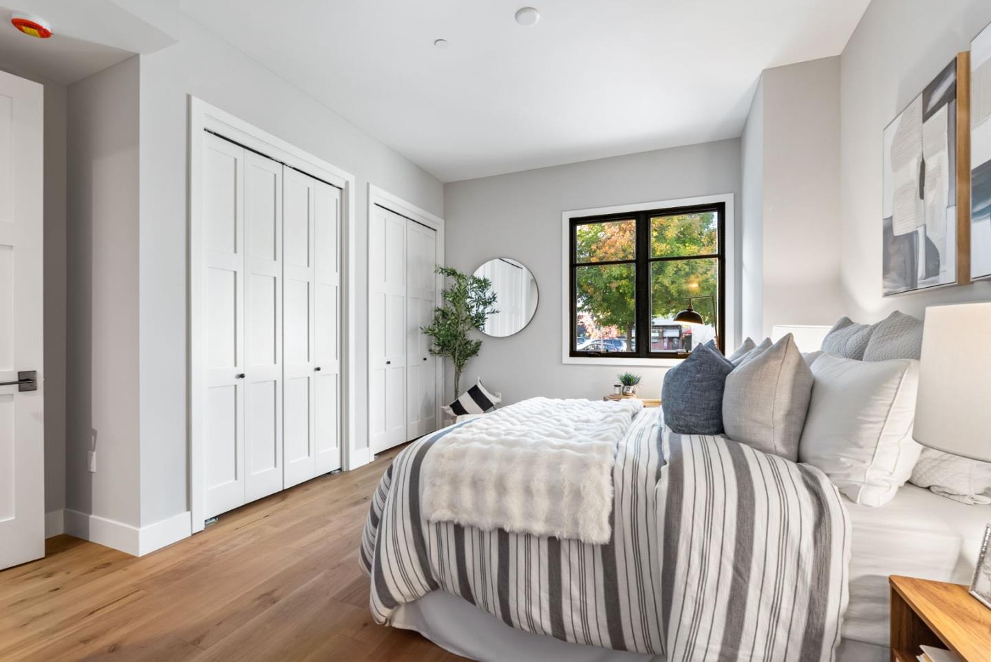 Detail Gallery Image 32 of 53 For 221 Hope St, Mountain View,  CA 94041 - 2 Beds | 2/1 Baths