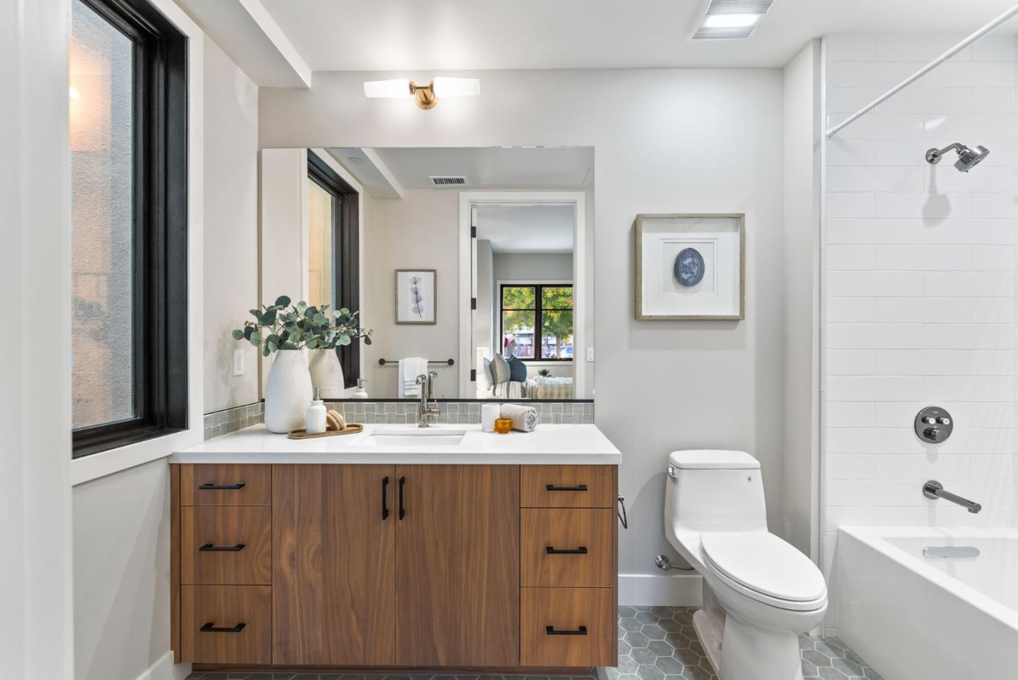 Detail Gallery Image 33 of 53 For 221 Hope St, Mountain View,  CA 94041 - 2 Beds | 2/1 Baths