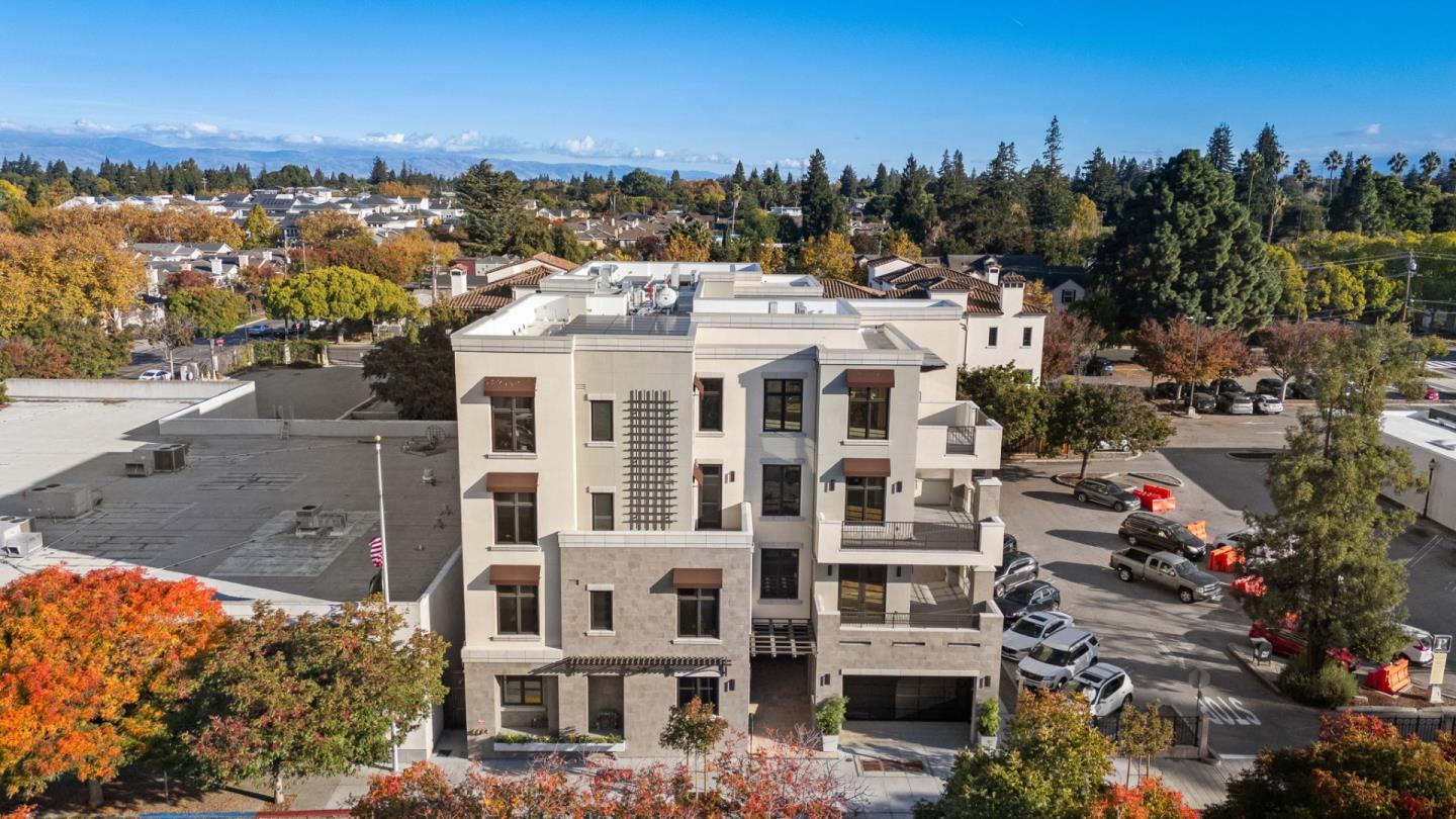 Detail Gallery Image 5 of 53 For 221 Hope St, Mountain View,  CA 94041 - 2 Beds | 2/1 Baths