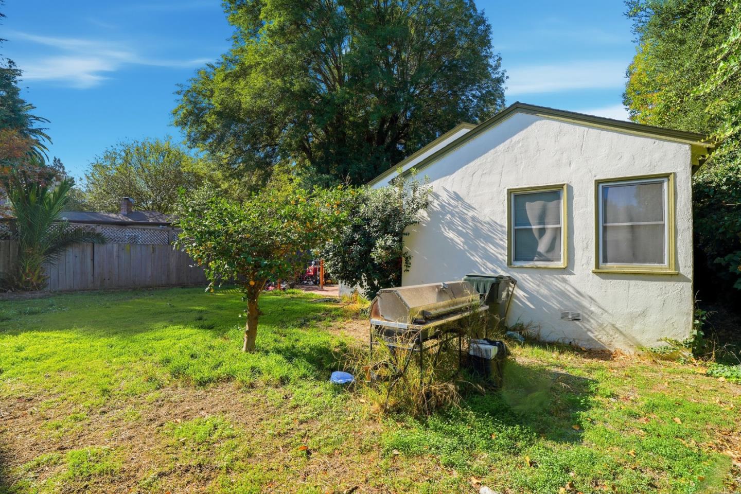 Detail Gallery Image 32 of 34 For 1908 Cooley Ave, East Palo Alto,  CA 94303 - 3 Beds | 1 Baths