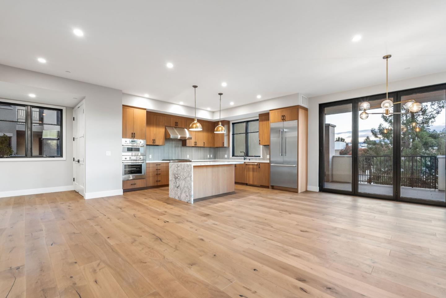 Detail Gallery Image 17 of 42 For 231 Hope St, Mountain View,  CA 94041 - 3 Beds | 3/1 Baths