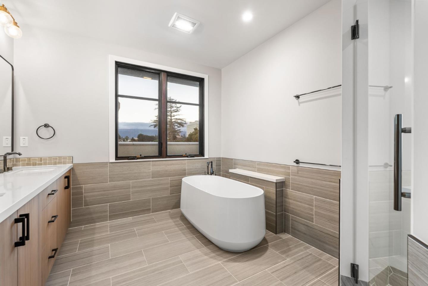 Detail Gallery Image 32 of 42 For 231 Hope St, Mountain View,  CA 94041 - 3 Beds | 3/1 Baths