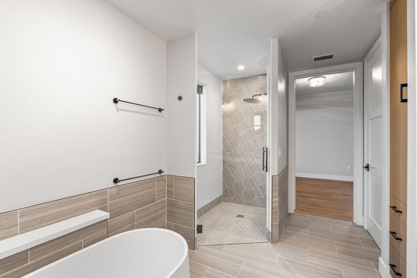 Detail Gallery Image 34 of 42 For 231 Hope St, Mountain View,  CA 94041 - 3 Beds | 3/1 Baths