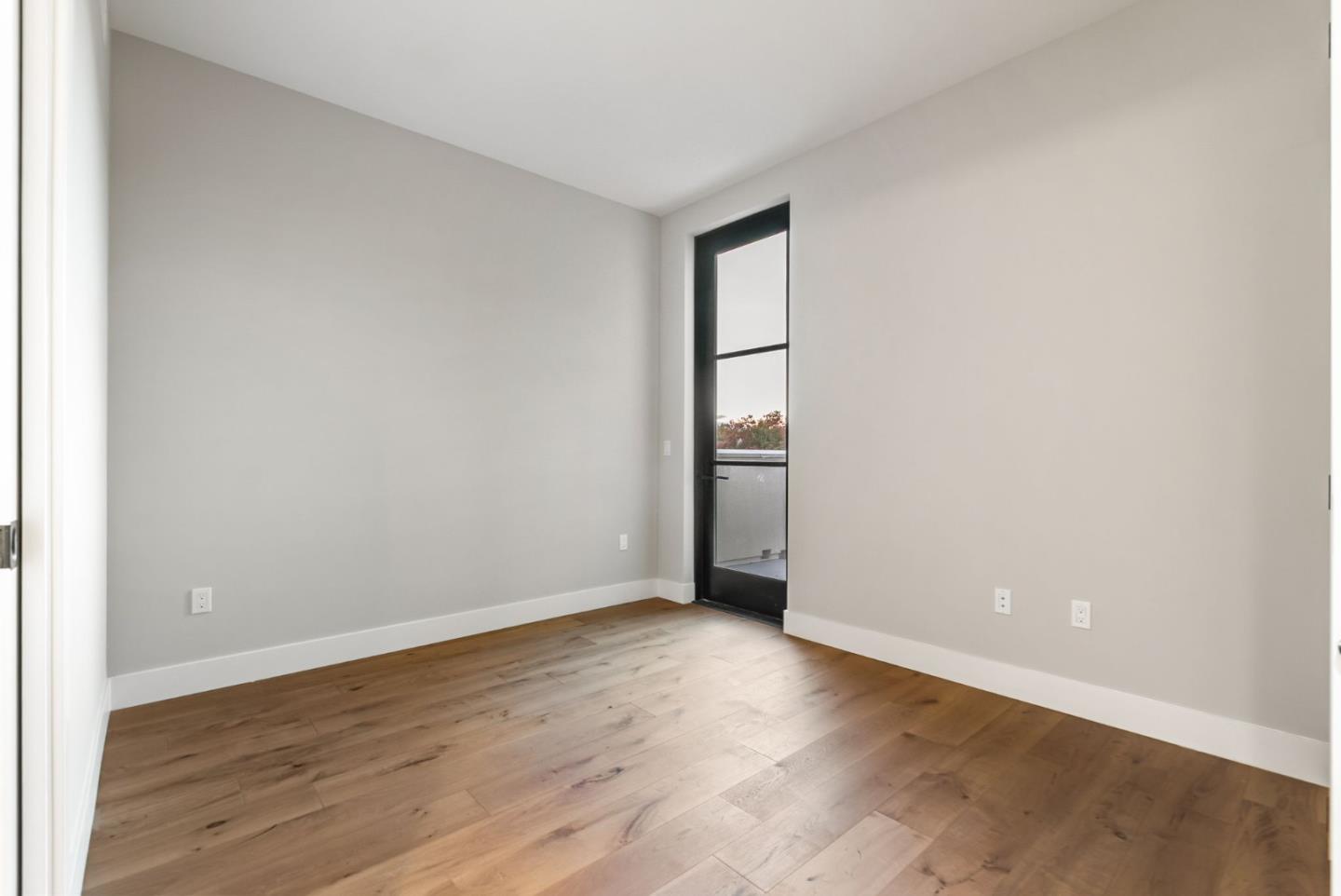 Detail Gallery Image 36 of 42 For 231 Hope St, Mountain View,  CA 94041 - 3 Beds | 3/1 Baths