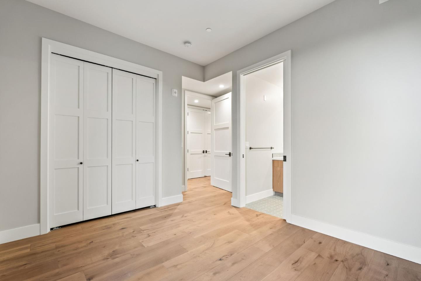 Detail Gallery Image 37 of 42 For 231 Hope St, Mountain View,  CA 94041 - 3 Beds | 3/1 Baths