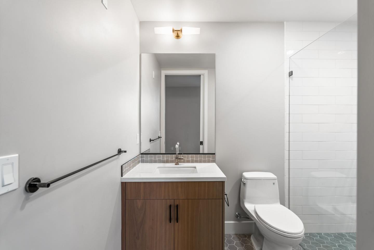 Detail Gallery Image 39 of 42 For 231 Hope St, Mountain View,  CA 94041 - 3 Beds | 3/1 Baths