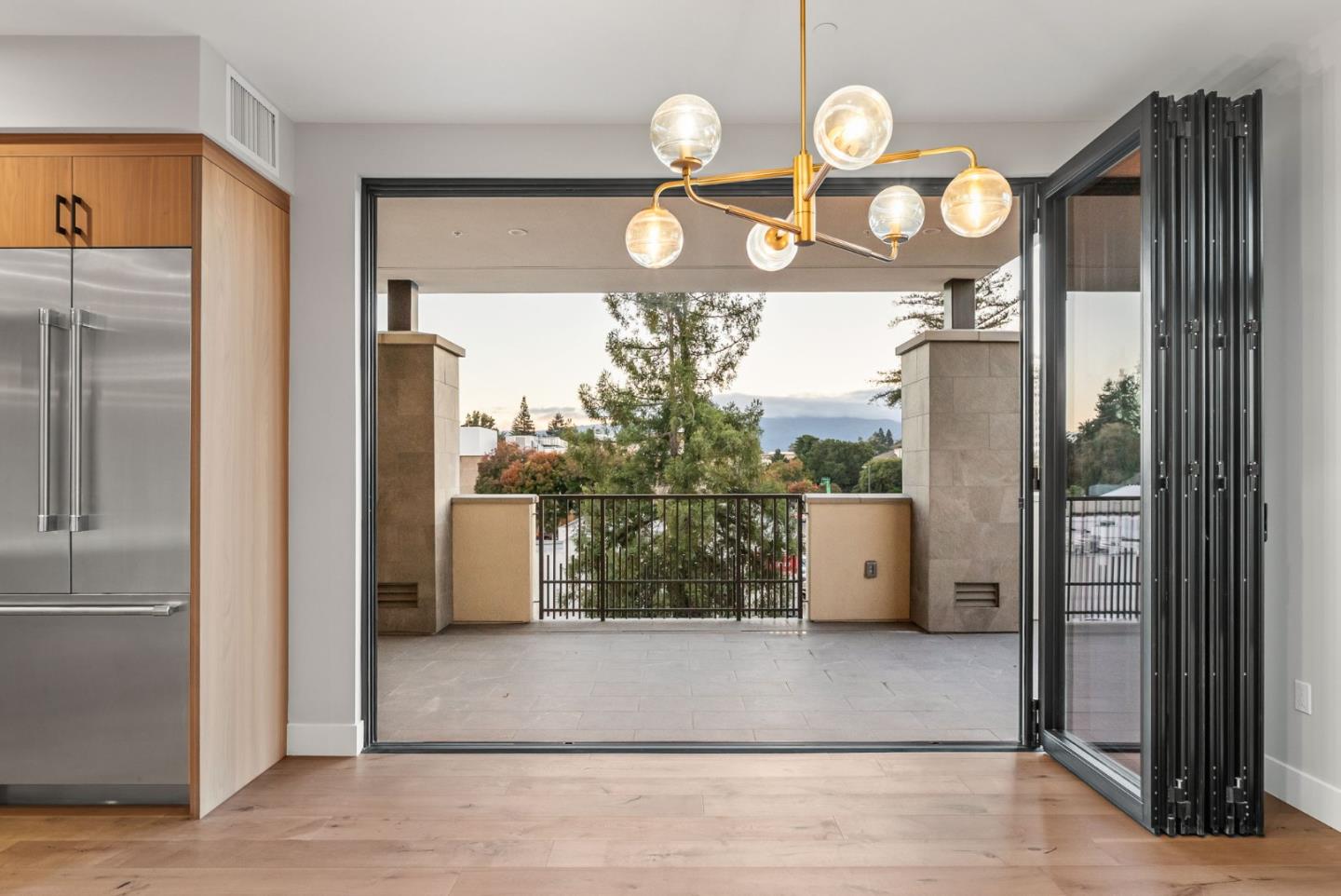 Detail Gallery Image 40 of 42 For 231 Hope St, Mountain View,  CA 94041 - 3 Beds | 3/1 Baths