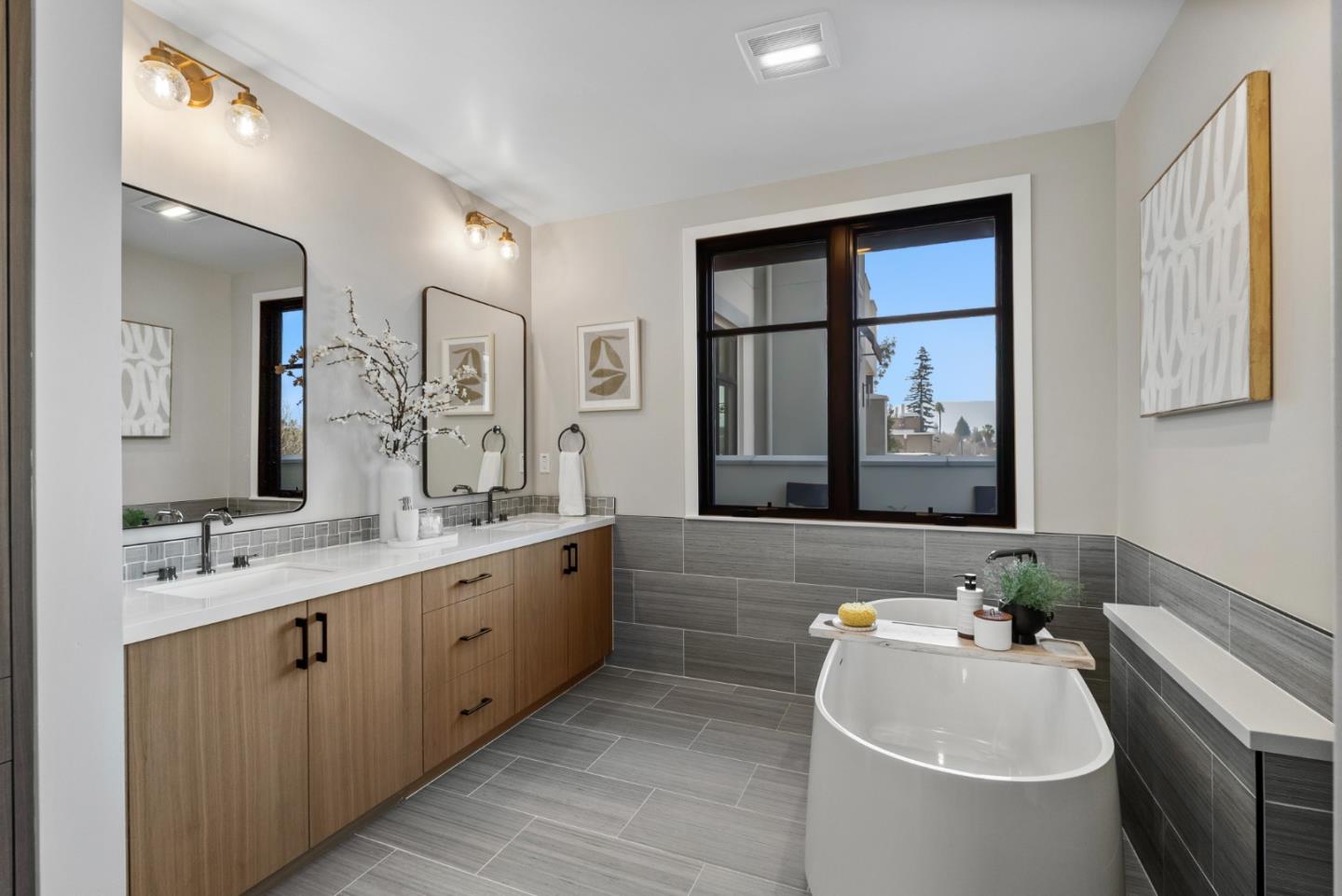 Detail Gallery Image 43 of 48 For 231 Hope St, Mountain View,  CA 94041 - 3 Beds | 3/1 Baths