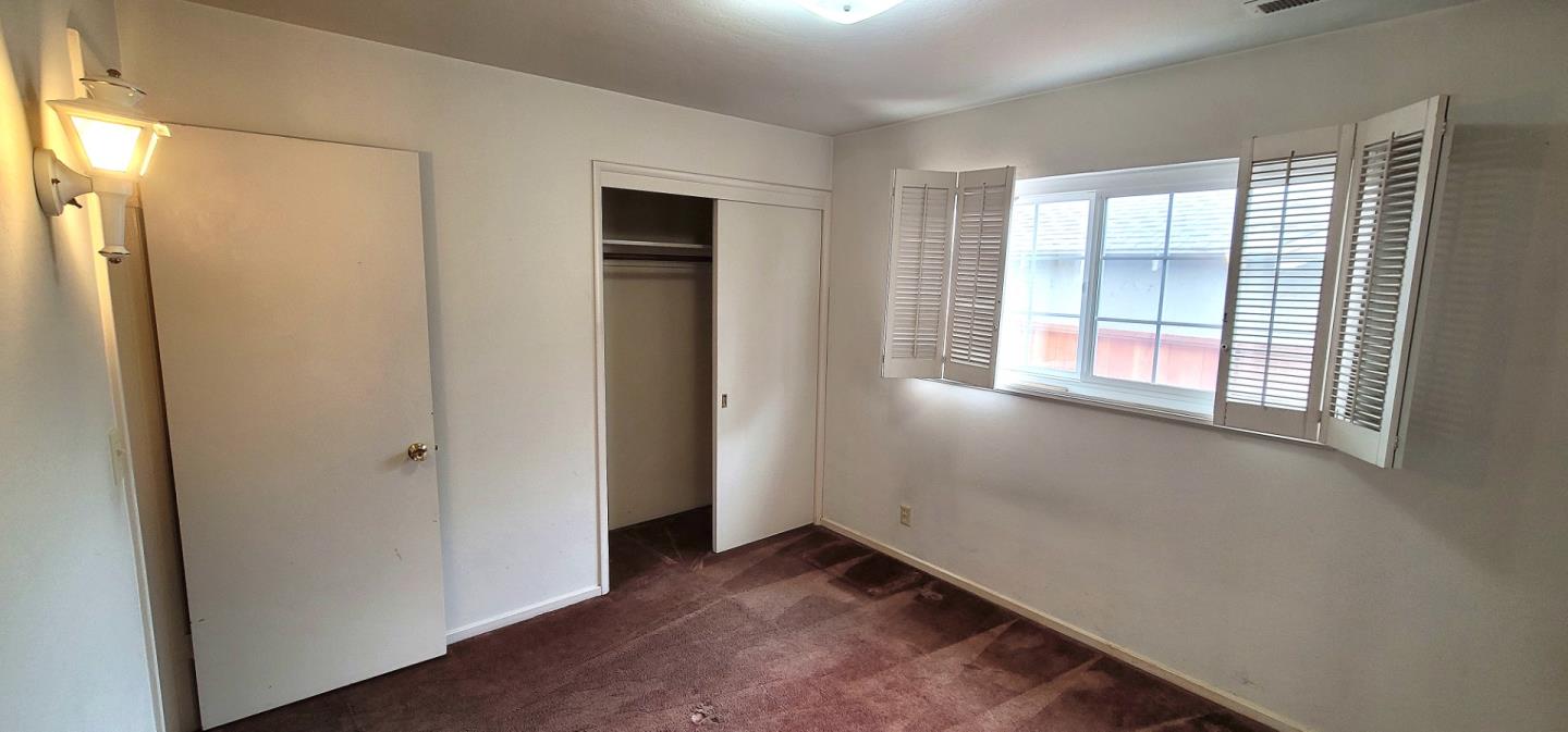 Detail Gallery Image 14 of 25 For 211 Primrose Dr, Salinas,  CA 93906 - 4 Beds | 3 Baths