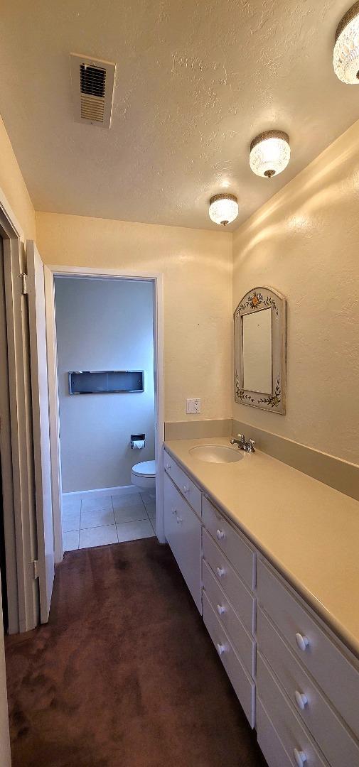 Detail Gallery Image 15 of 25 For 211 Primrose Dr, Salinas,  CA 93906 - 4 Beds | 3 Baths