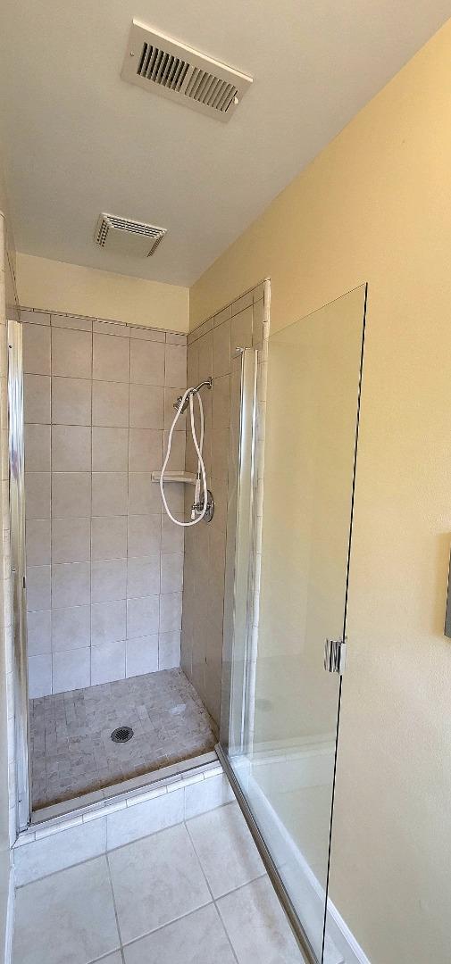 Detail Gallery Image 16 of 25 For 211 Primrose Dr, Salinas,  CA 93906 - 4 Beds | 3 Baths