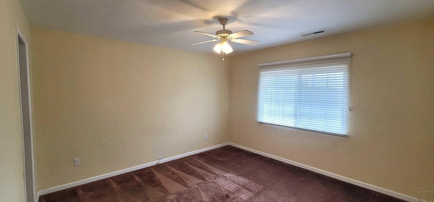 Detail Gallery Image 8 of 25 For 211 Primrose Dr, Salinas,  CA 93906 - 4 Beds | 3 Baths