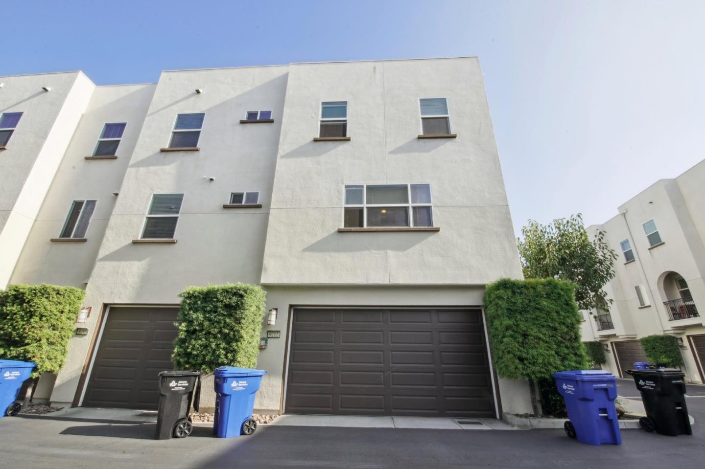 Detail Gallery Image 15 of 19 For 9212 Joshua Way, Downey,  CA 90240 - 4 Beds | 3/1 Baths