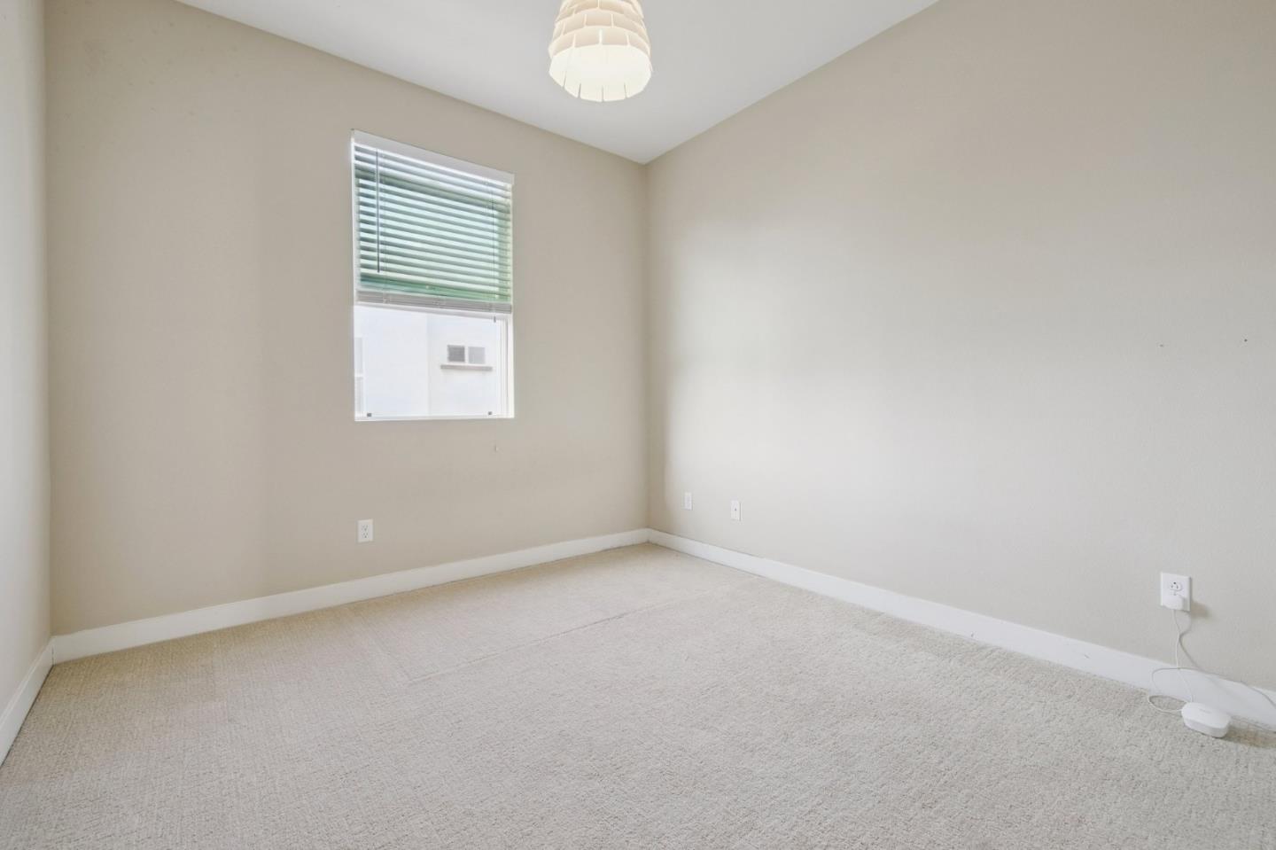 Detail Gallery Image 6 of 19 For 9212 Joshua Way, Downey,  CA 90240 - 4 Beds | 3/1 Baths