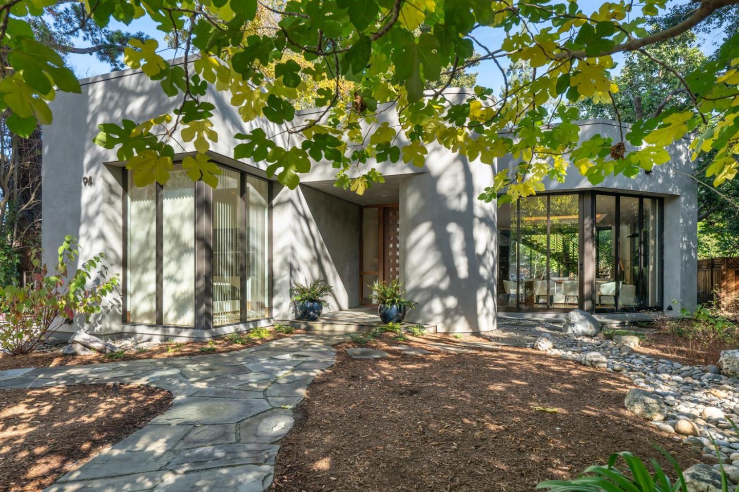 Detail Gallery Image 26 of 26 For 94 Yale Rd, Menlo Park,  CA 94025 - 4 Beds | 4/2 Baths