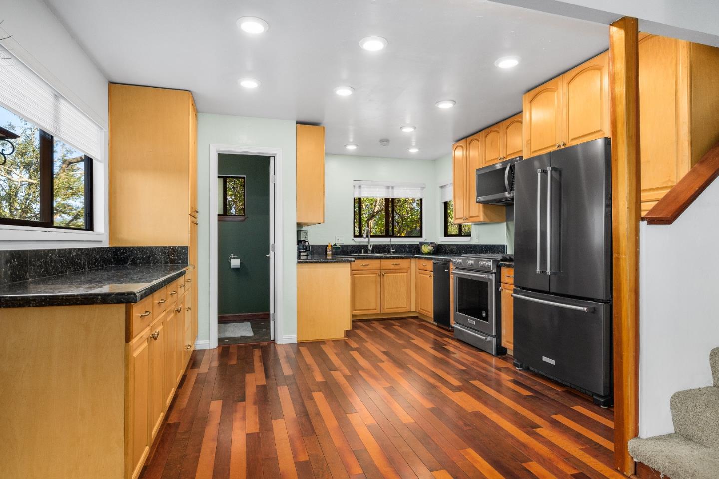 Detail Gallery Image 11 of 41 For 630 Encino Dr, Aptos,  CA 95003 - 3 Beds | 1/2 Baths