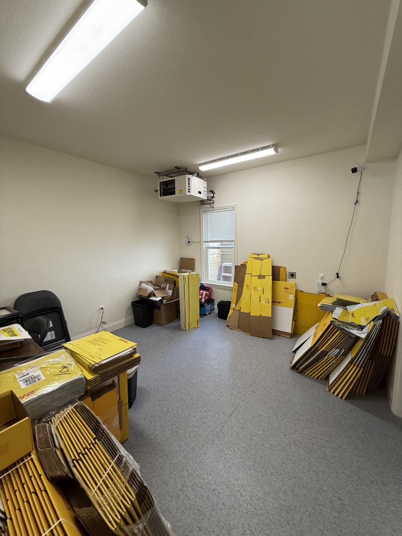 Detail Gallery Image 5 of 6 For 6842 Mission St, Daly City,  CA 94014 - – Beds | – Baths