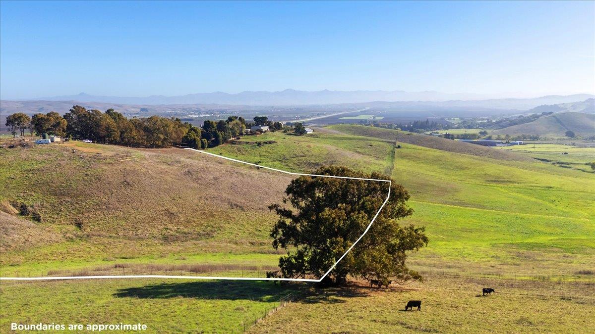 Detail Gallery Image 15 of 24 For 15 Stephens Dr, San Juan Bautista,  CA 95045 - – Beds | – Baths