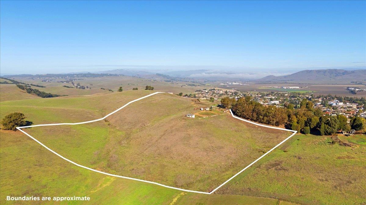 Detail Gallery Image 17 of 24 For 15 Stephens Dr, San Juan Bautista,  CA 95045 - – Beds | – Baths