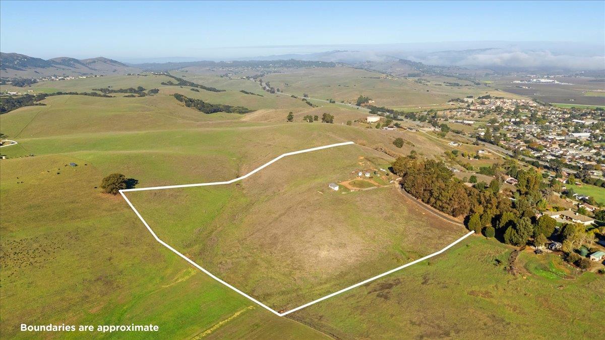 Detail Gallery Image 2 of 24 For 15 Stephens Dr, San Juan Bautista,  CA 95045 - – Beds | – Baths