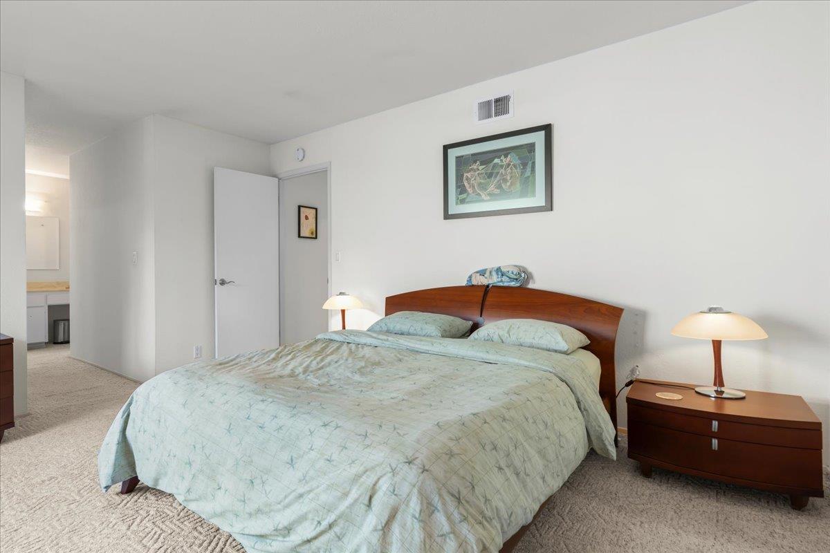 Detail Gallery Image 17 of 27 For 950 Boranda Ave #9,  Mountain View,  CA 94040 - 3 Beds | 2/1 Baths