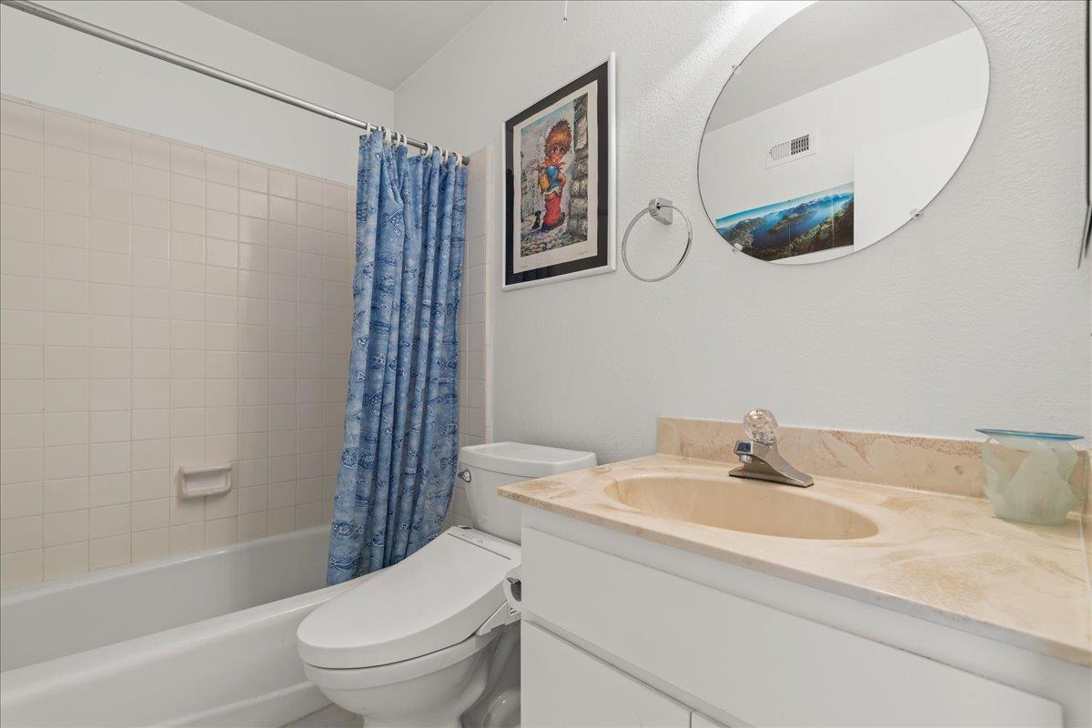 Detail Gallery Image 24 of 27 For 950 Boranda Ave #9,  Mountain View,  CA 94040 - 3 Beds | 2/1 Baths