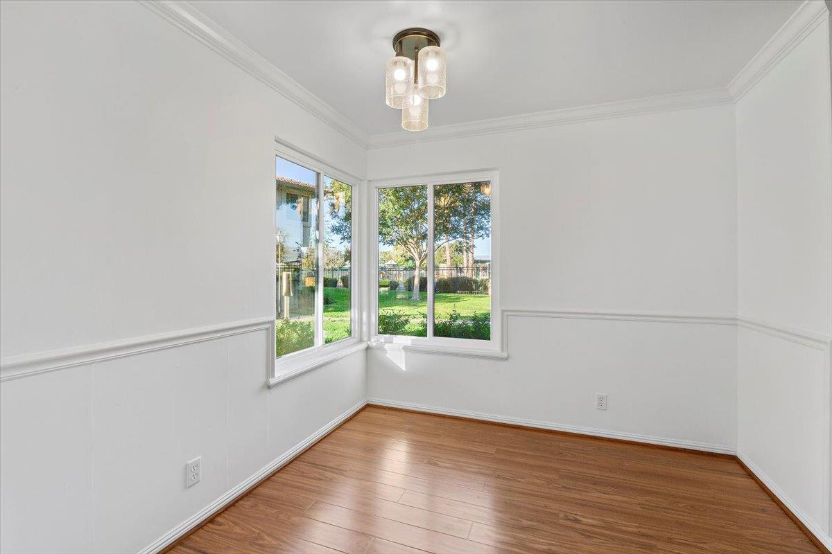 Detail Gallery Image 10 of 27 For 115 Kenbrook Cir, San Jose,  CA 95111 - 3 Beds | 1/1 Baths