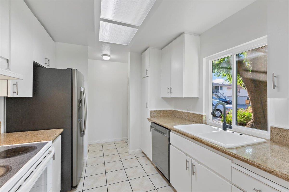 Detail Gallery Image 12 of 27 For 115 Kenbrook Cir, San Jose,  CA 95111 - 3 Beds | 1/1 Baths