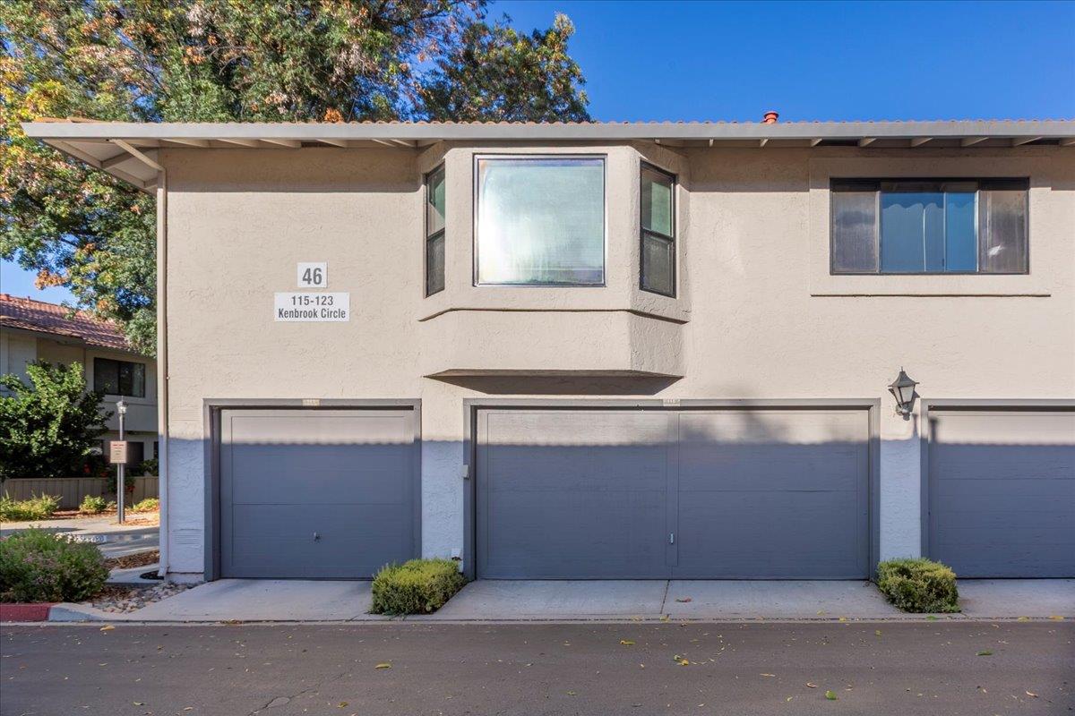 Detail Gallery Image 20 of 27 For 115 Kenbrook Cir, San Jose,  CA 95111 - 3 Beds | 1/1 Baths