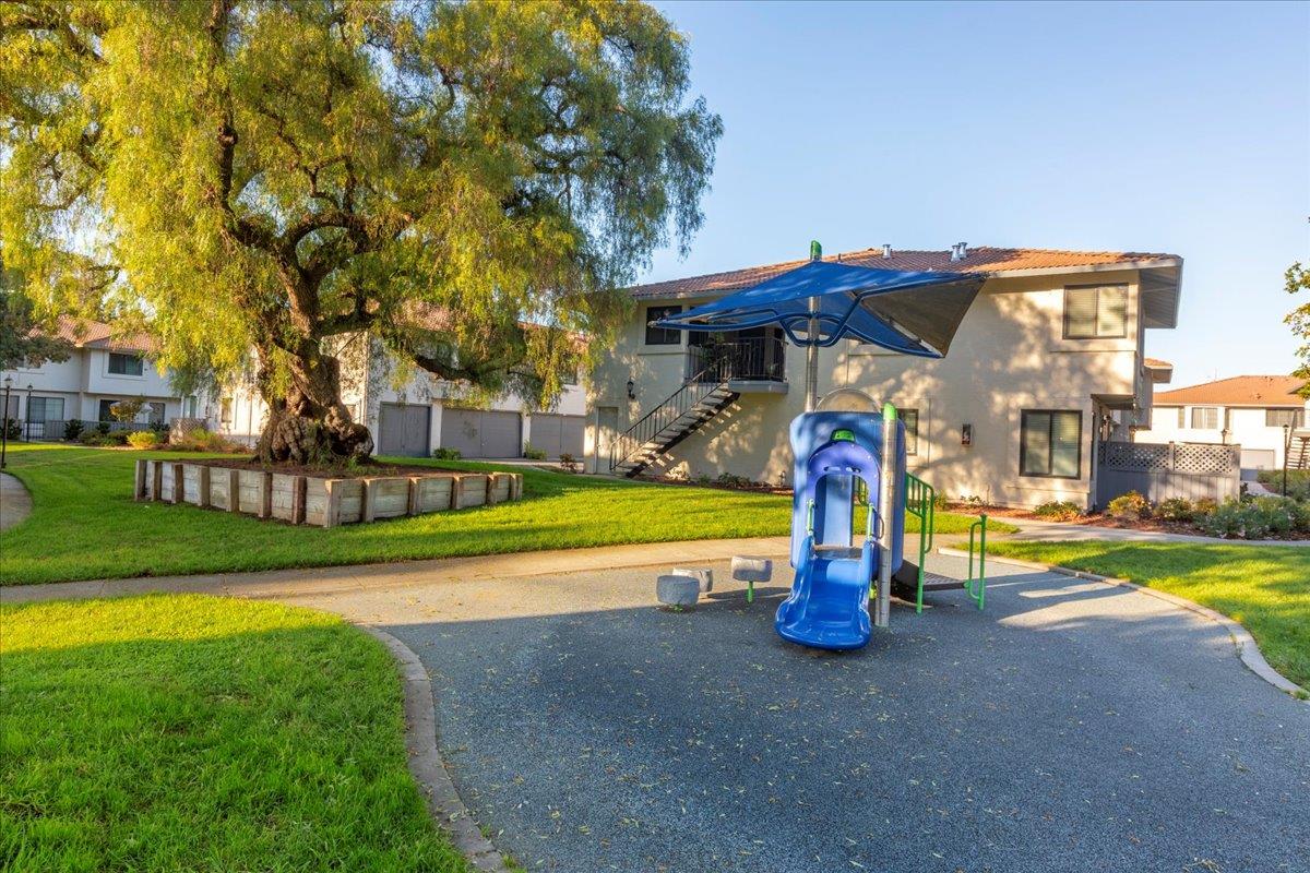 Detail Gallery Image 22 of 27 For 115 Kenbrook Cir, San Jose,  CA 95111 - 3 Beds | 1/1 Baths