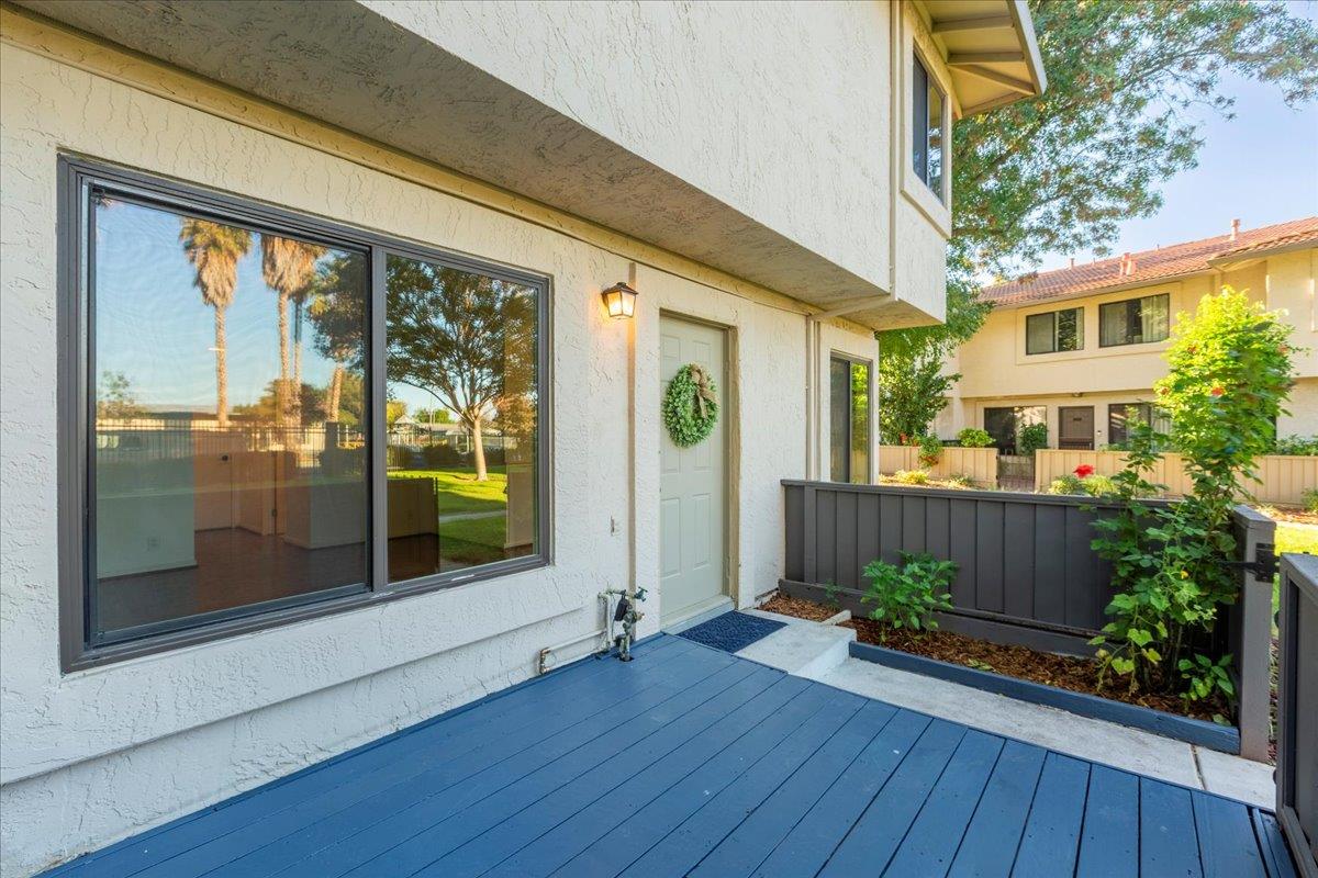 Detail Gallery Image 4 of 27 For 115 Kenbrook Cir, San Jose,  CA 95111 - 3 Beds | 1/1 Baths