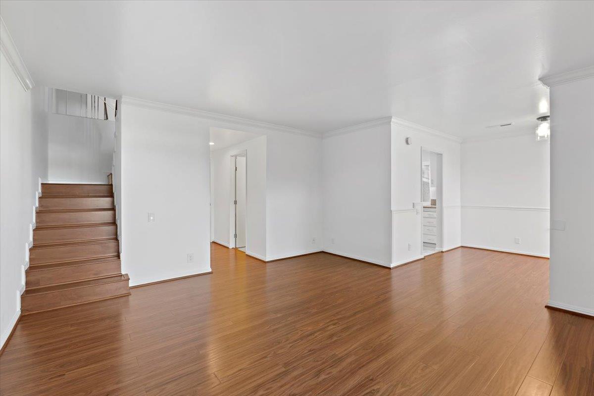 Detail Gallery Image 8 of 27 For 115 Kenbrook Cir, San Jose,  CA 95111 - 3 Beds | 1/1 Baths