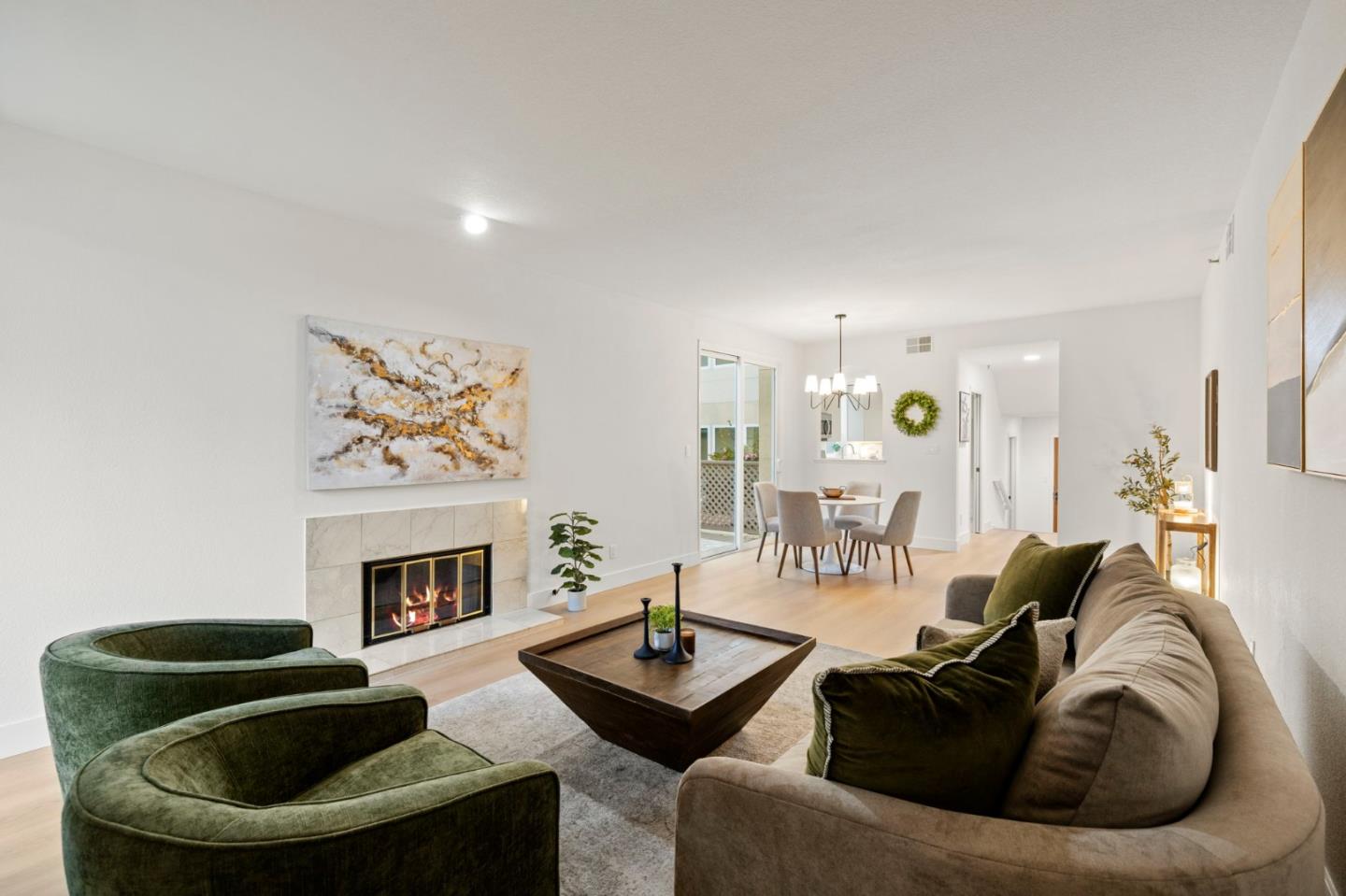 Detail Gallery Image 5 of 17 For 30 Lorton Ave #105,  Burlingame,  CA 94010 - 2 Beds | 2 Baths