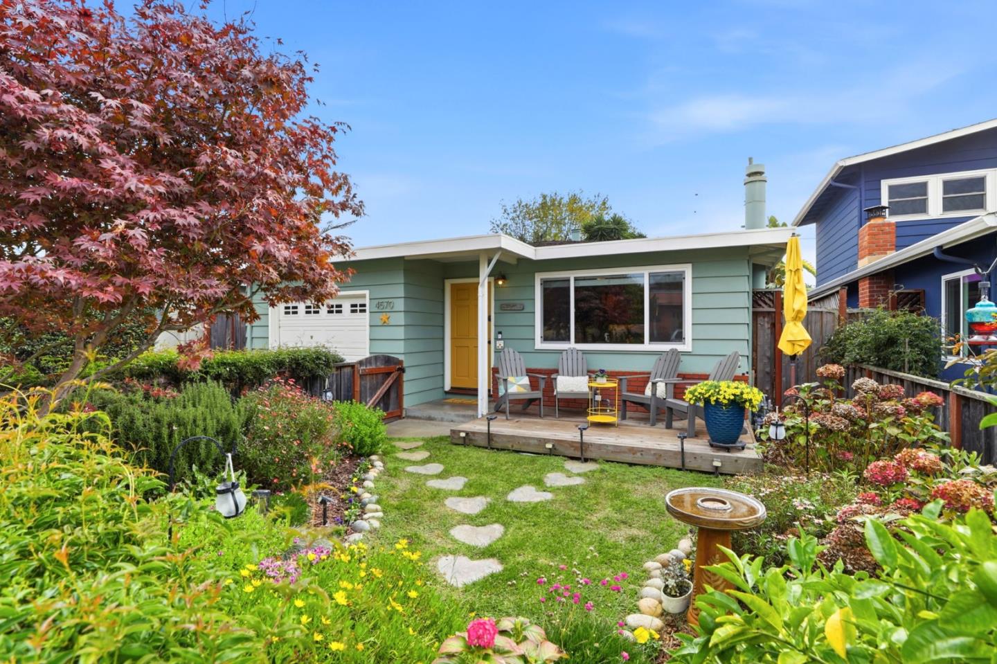 Detail Gallery Image 2 of 45 For 4570 Jewel St, Capitola,  CA 95010 - 2 Beds | 2 Baths