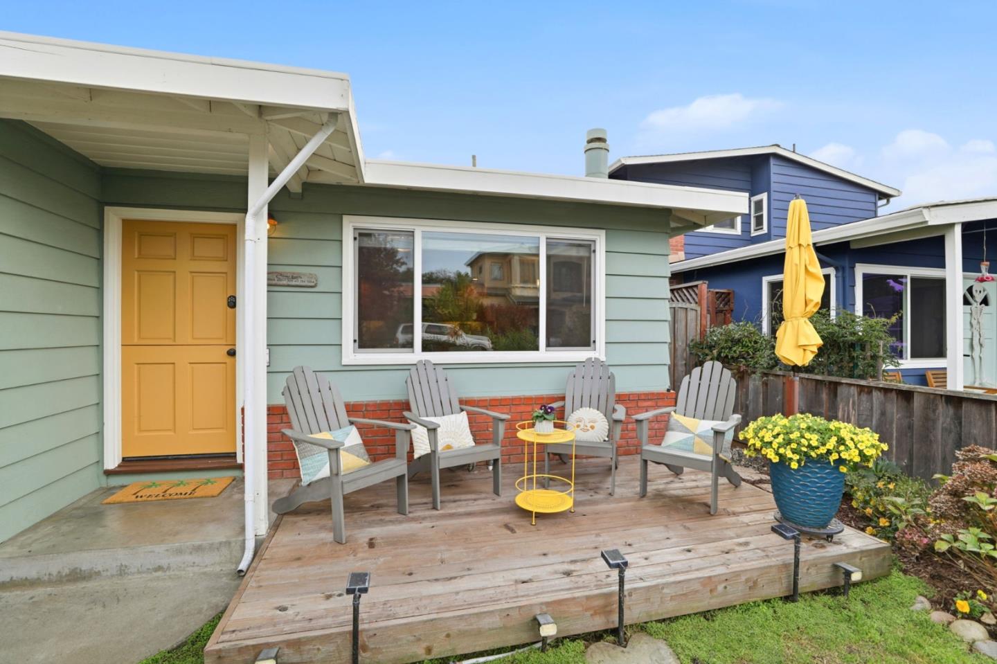 Detail Gallery Image 3 of 45 For 4570 Jewel St, Capitola,  CA 95010 - 2 Beds | 2 Baths