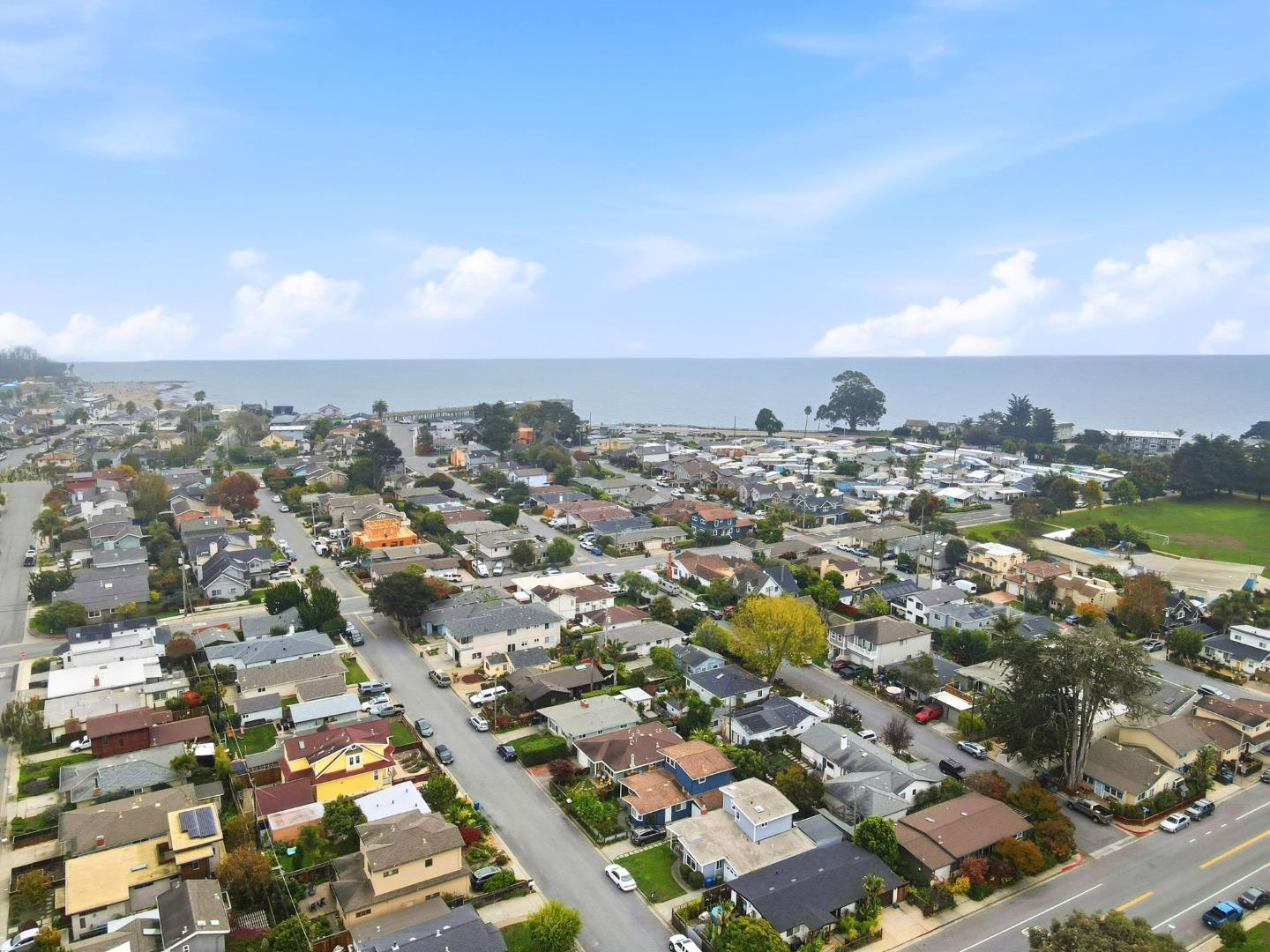 Detail Gallery Image 37 of 45 For 4570 Jewel St, Capitola,  CA 95010 - 2 Beds | 2 Baths