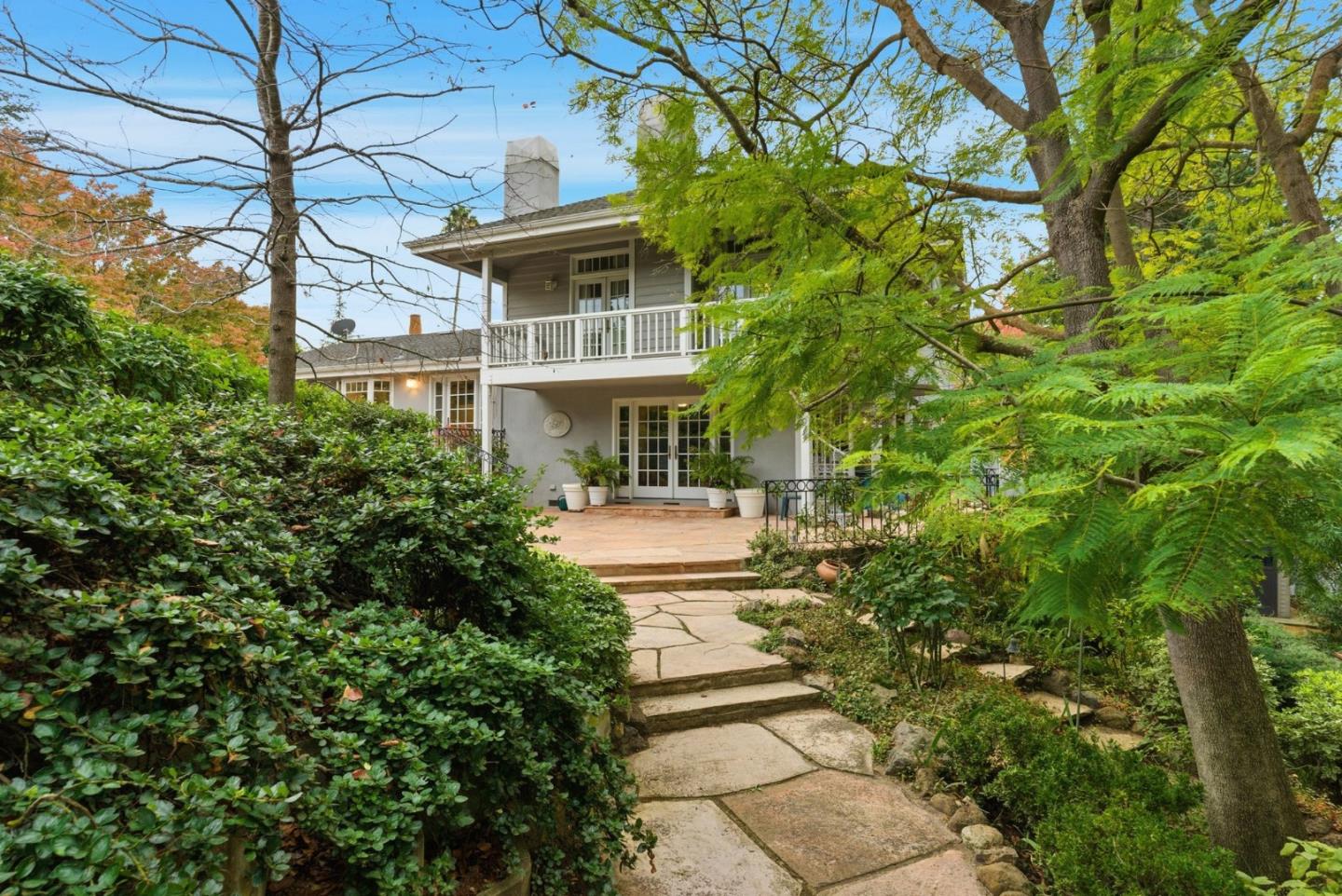 Detail Gallery Image 41 of 52 For 24745 Summerhill Ave, Los Altos,  CA 94024 - 4 Beds | 3 Baths