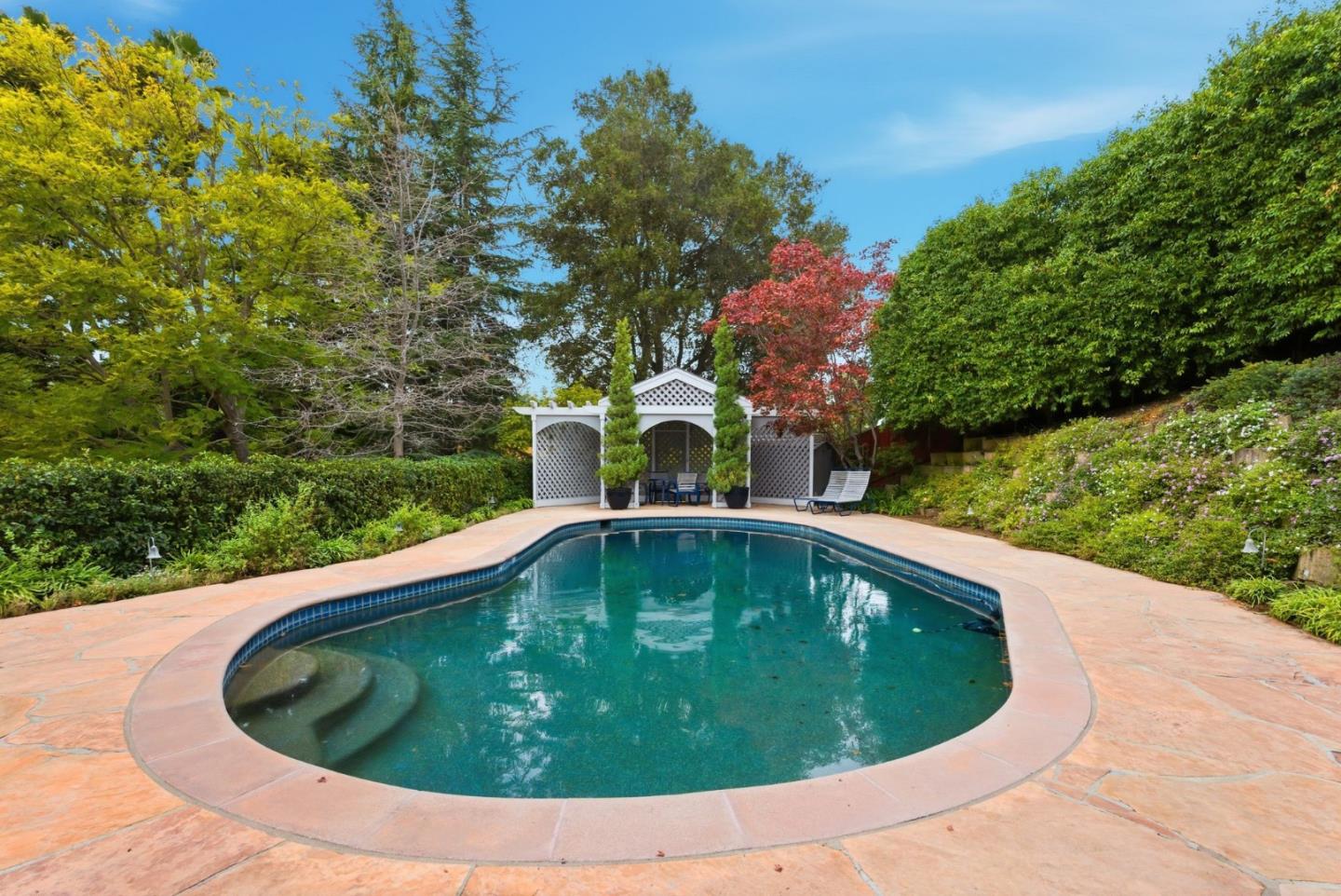 Detail Gallery Image 43 of 52 For 24745 Summerhill Ave, Los Altos,  CA 94024 - 4 Beds | 3 Baths