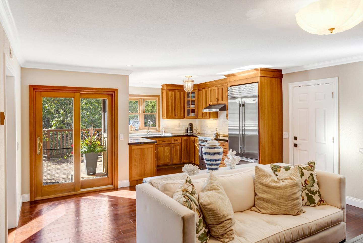 Detail Gallery Image 10 of 44 For 150 Terrace Way, Carmel Valley,  CA 93924 - 3 Beds | 3 Baths