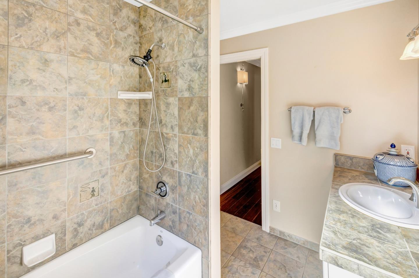 Detail Gallery Image 22 of 44 For 150 Terrace Way, Carmel Valley,  CA 93924 - 3 Beds | 3 Baths