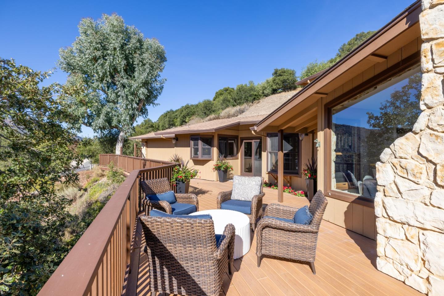 Detail Gallery Image 27 of 44 For 150 Terrace Way, Carmel Valley,  CA 93924 - 3 Beds | 3 Baths