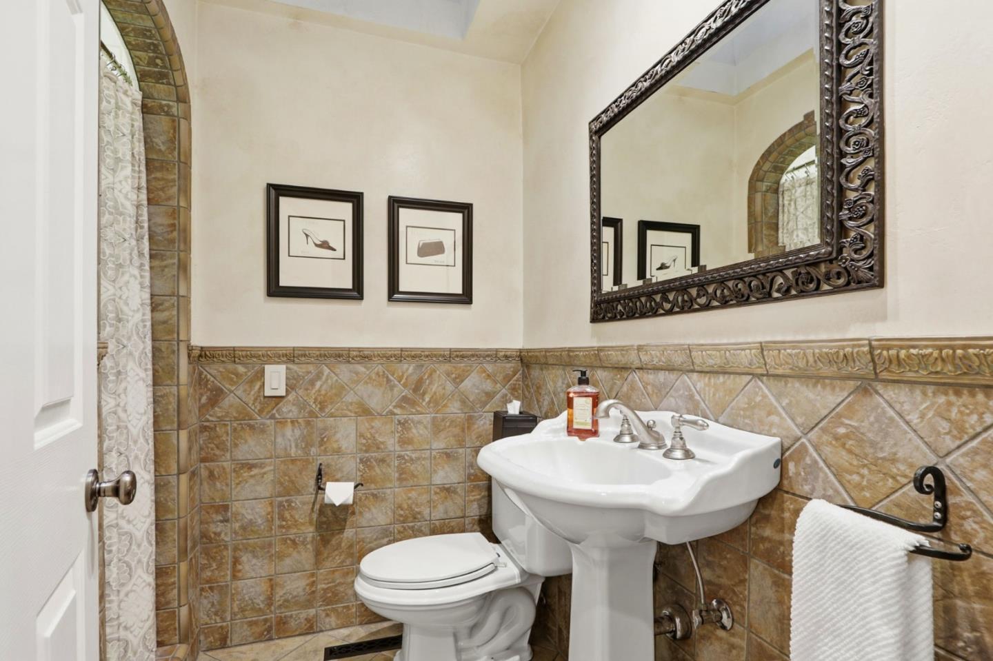 Detail Gallery Image 24 of 46 For 2177 Cheryl Way, San Jose,  CA 95125 - 5 Beds | 3 Baths