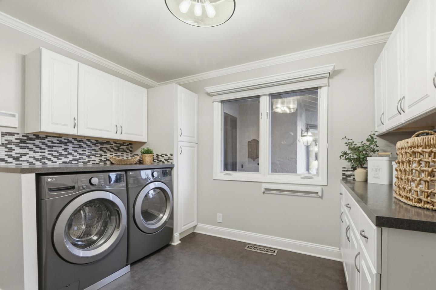 Detail Gallery Image 25 of 46 For 2177 Cheryl Way, San Jose,  CA 95125 - 5 Beds | 3 Baths