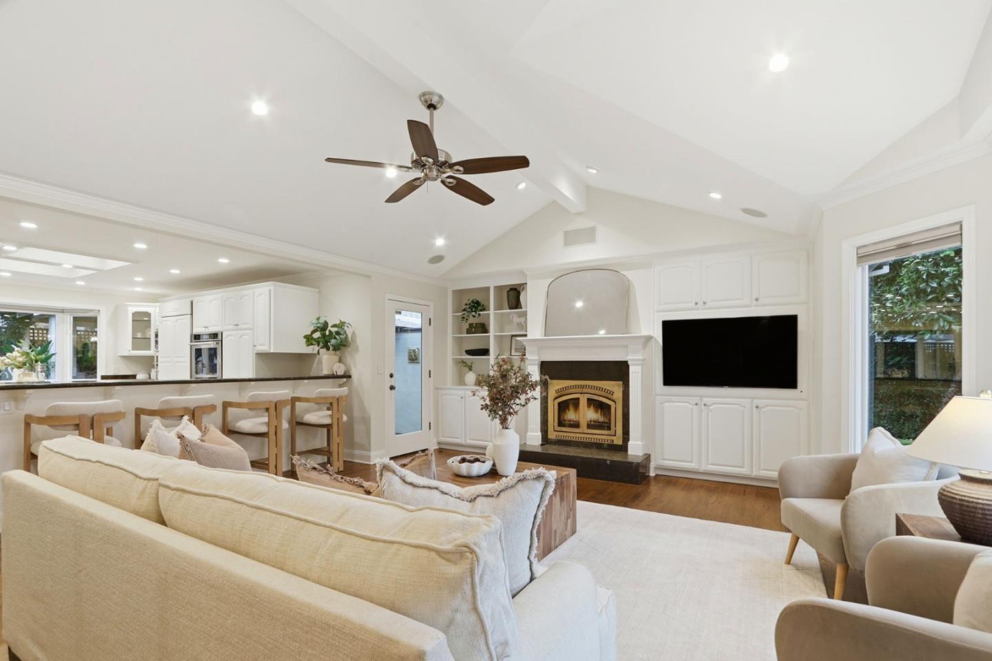 Detail Gallery Image 9 of 46 For 2177 Cheryl Way, San Jose,  CA 95125 - 5 Beds | 3 Baths