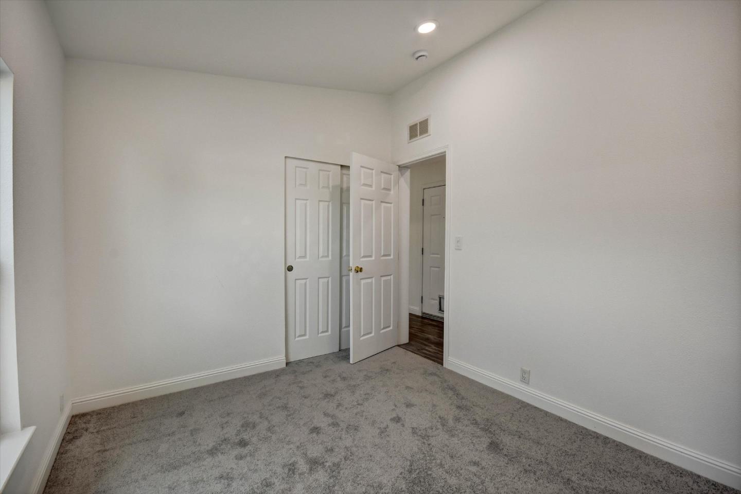 Detail Gallery Image 18 of 30 For 60 Wilson Way #117,  Milpitas,  CA 95035 - 3 Beds | 2 Baths