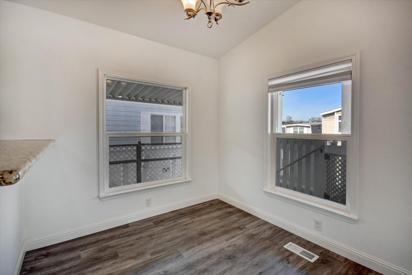 Detail Gallery Image 28 of 30 For 60 Wilson Way #117,  Milpitas,  CA 95035 - 3 Beds | 2 Baths