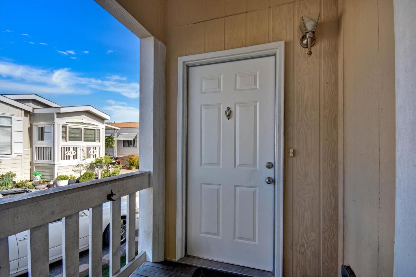 Detail Gallery Image 4 of 30 For 60 Wilson Way #117,  Milpitas,  CA 95035 - 3 Beds | 2 Baths