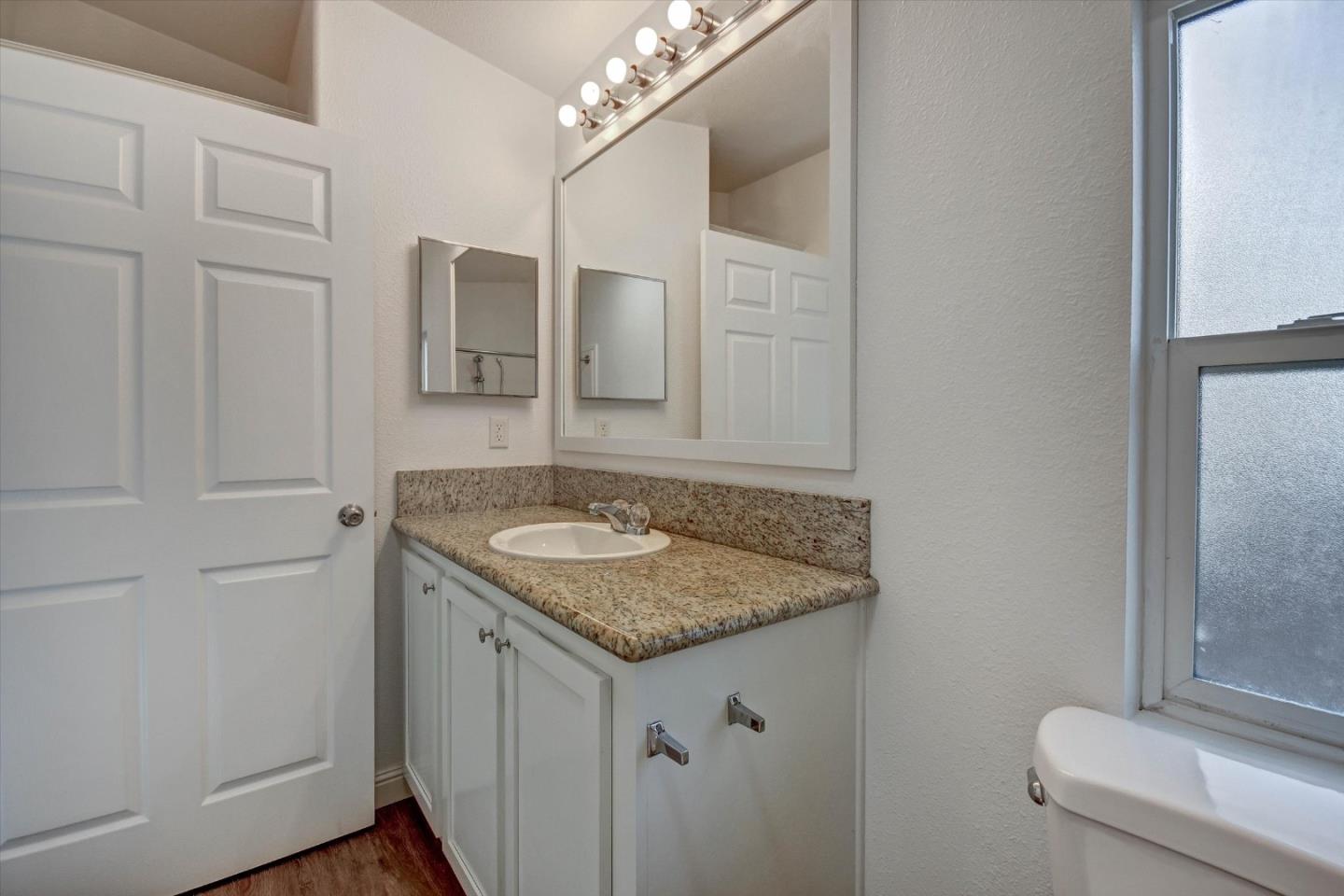 Detail Gallery Image 7 of 30 For 60 Wilson Way #117,  Milpitas,  CA 95035 - 3 Beds | 2 Baths
